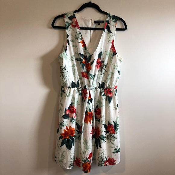 Women’s tropical dress - Picture 2 of 5